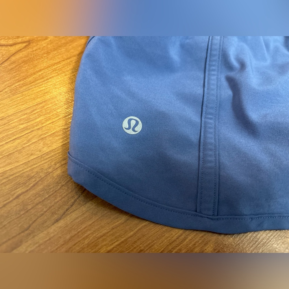 LULULEMON Tracker Short V (Lined) - Picture 6 of 8